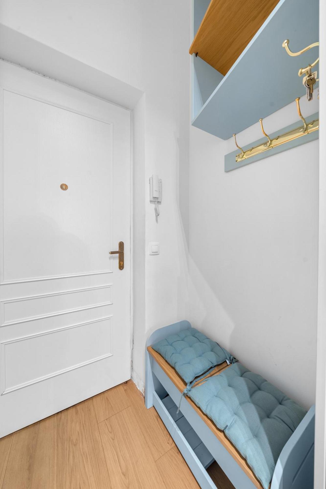 Central Vienna Apartment With Garden View Экстерьер фото